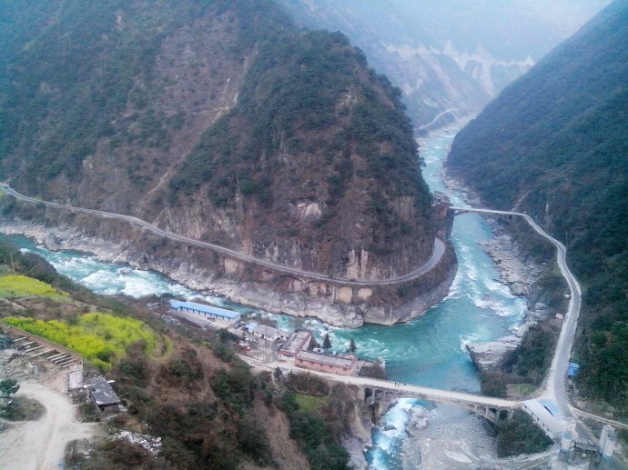 石棉县河道整治工程川投扫水桥-仁宗海厂区公路锦鸿山庄田湾河仁宗海